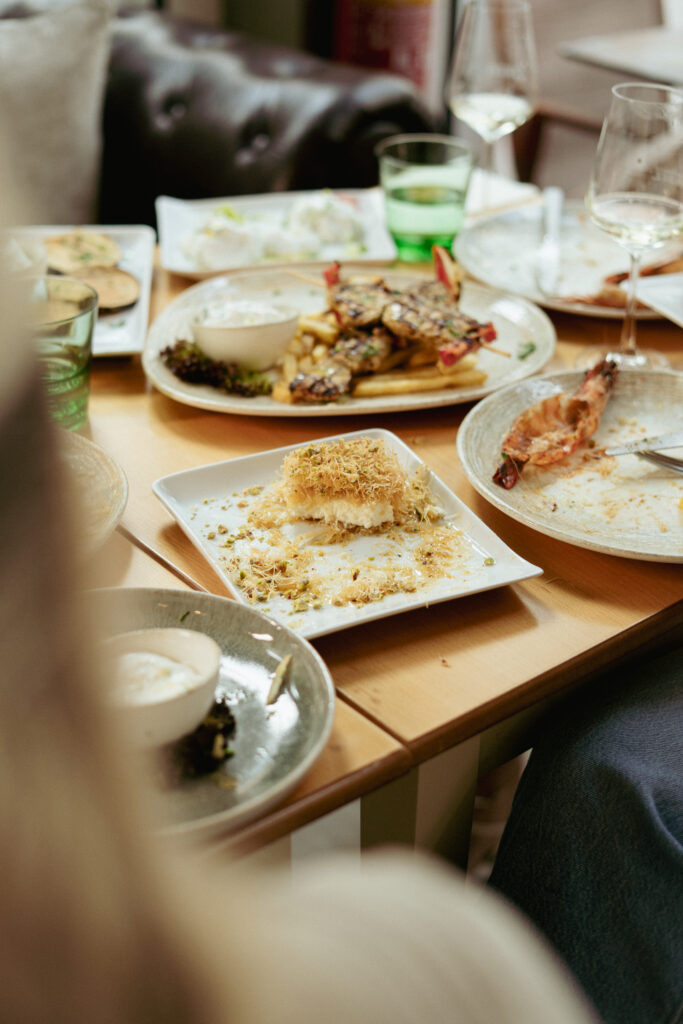 Tradition trifft auf Geschmack – frisch und hausgemacht.

Wir freuen uns auf Ihren Besuch!
Ein Geschmack wie im Urlaub in Griechenland.